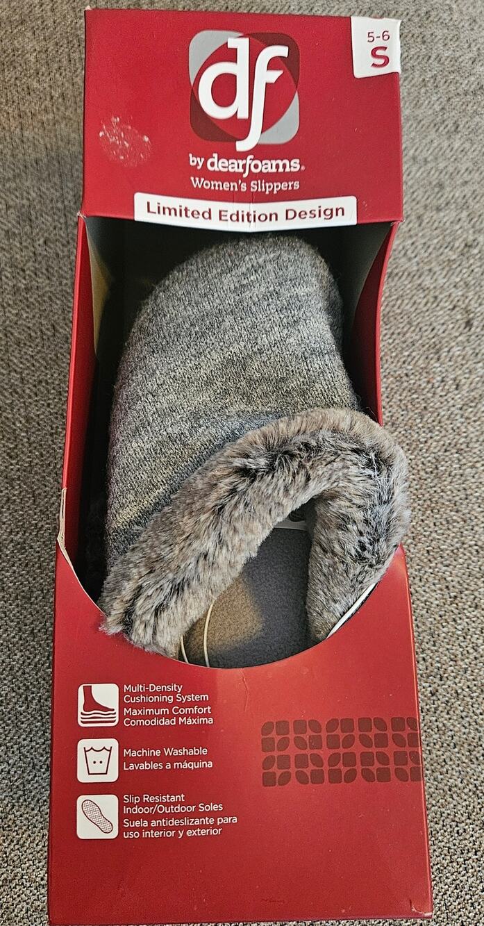 Dear foams New womens comfort slipper small